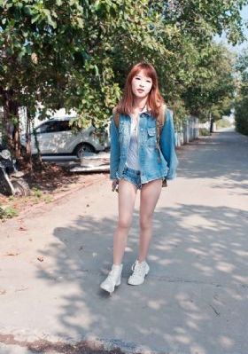 欧美特大特白屁股ass_高清超清免费观看